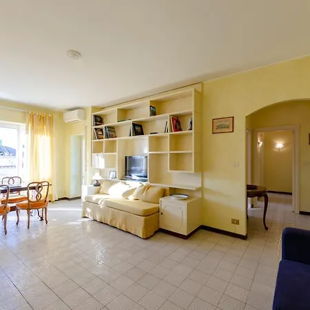 Altido Apt With Big Terrace On The Coast Of Apartament Bogliasco