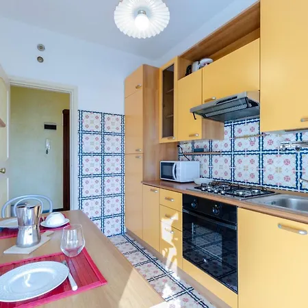 Altido Apt With Big Terrace On The Coast Of Bogliasco